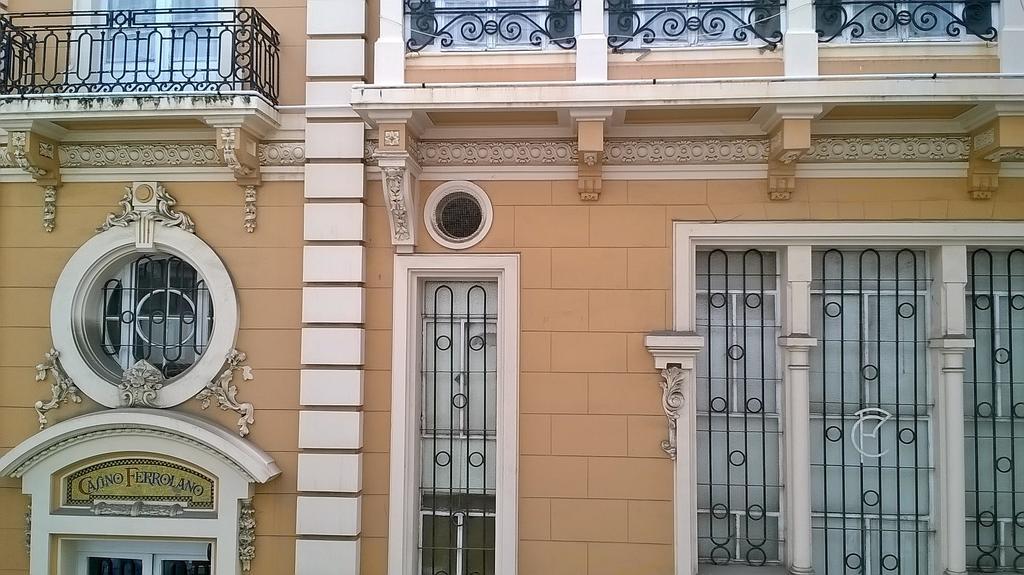 Hostal El Cairo แฟร์โรล ภายนอก รูปภาพ