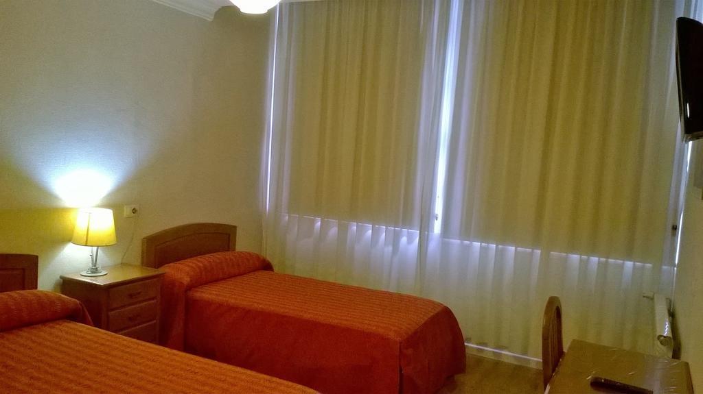 Hostal El Cairo แฟร์โรล ภายนอก รูปภาพ